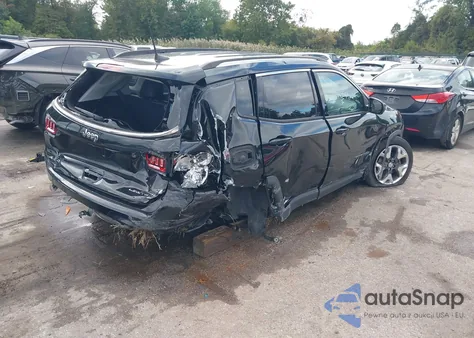 2019 Jeep Compass Limited 4X4 z USA, uszkodzony, nr VIN 3C4NJDCB5KT592654